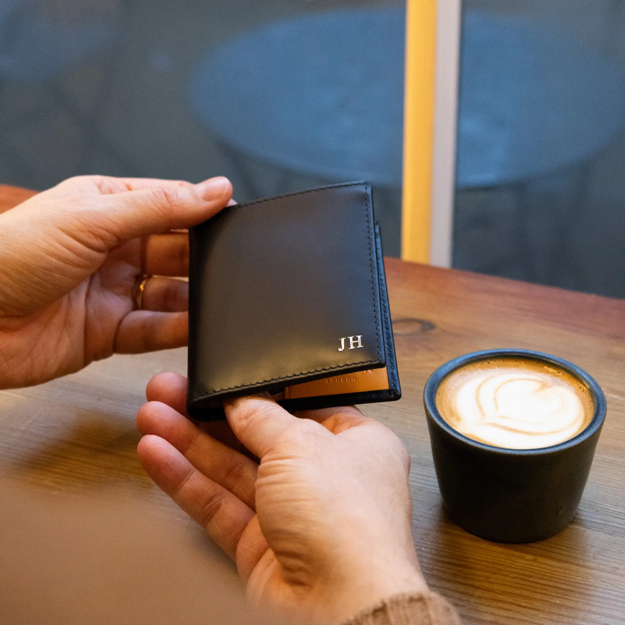 Bridle Hide Mini Wallet with 6 C/C - Image 21
