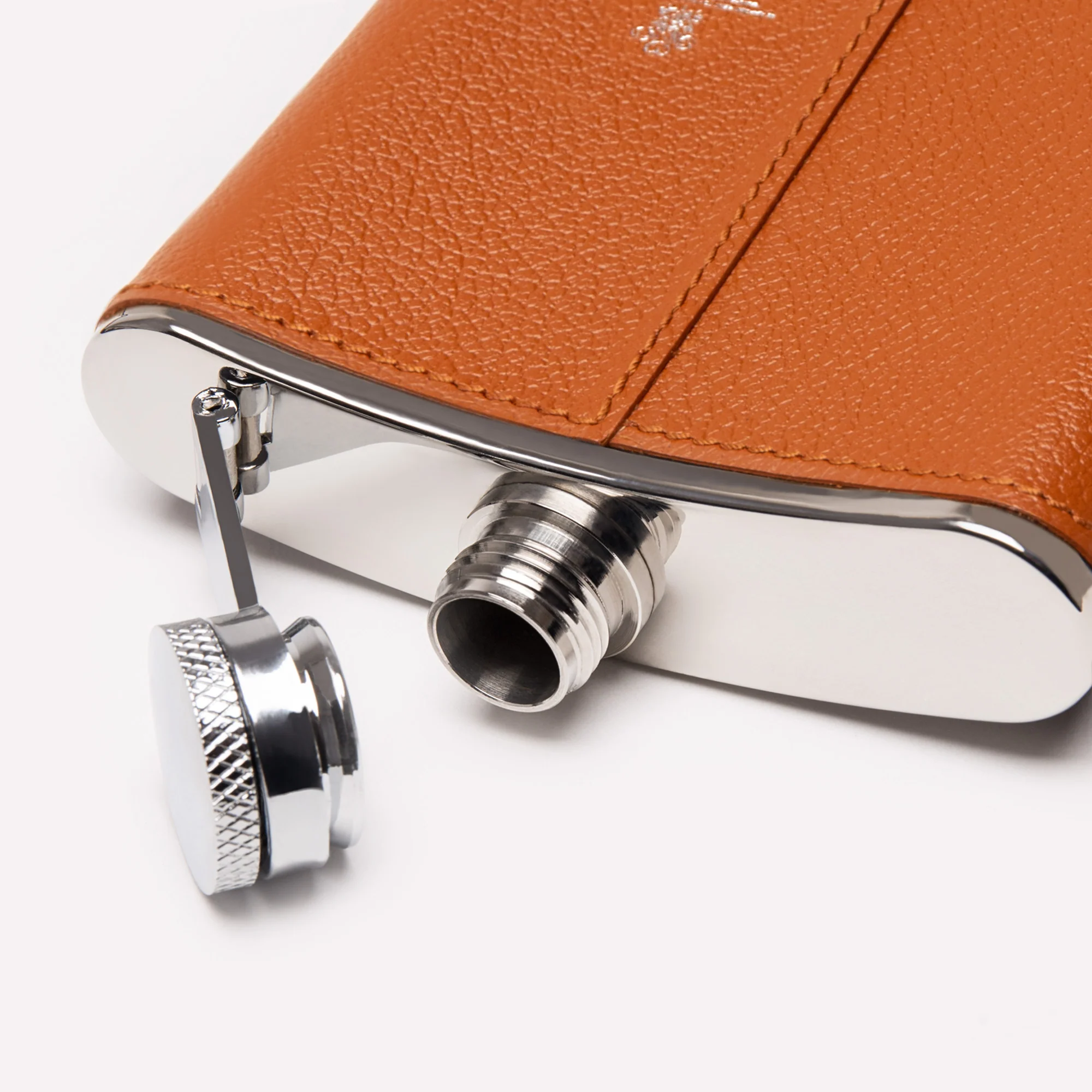 Capra 4oz Hip Flask - Image 7