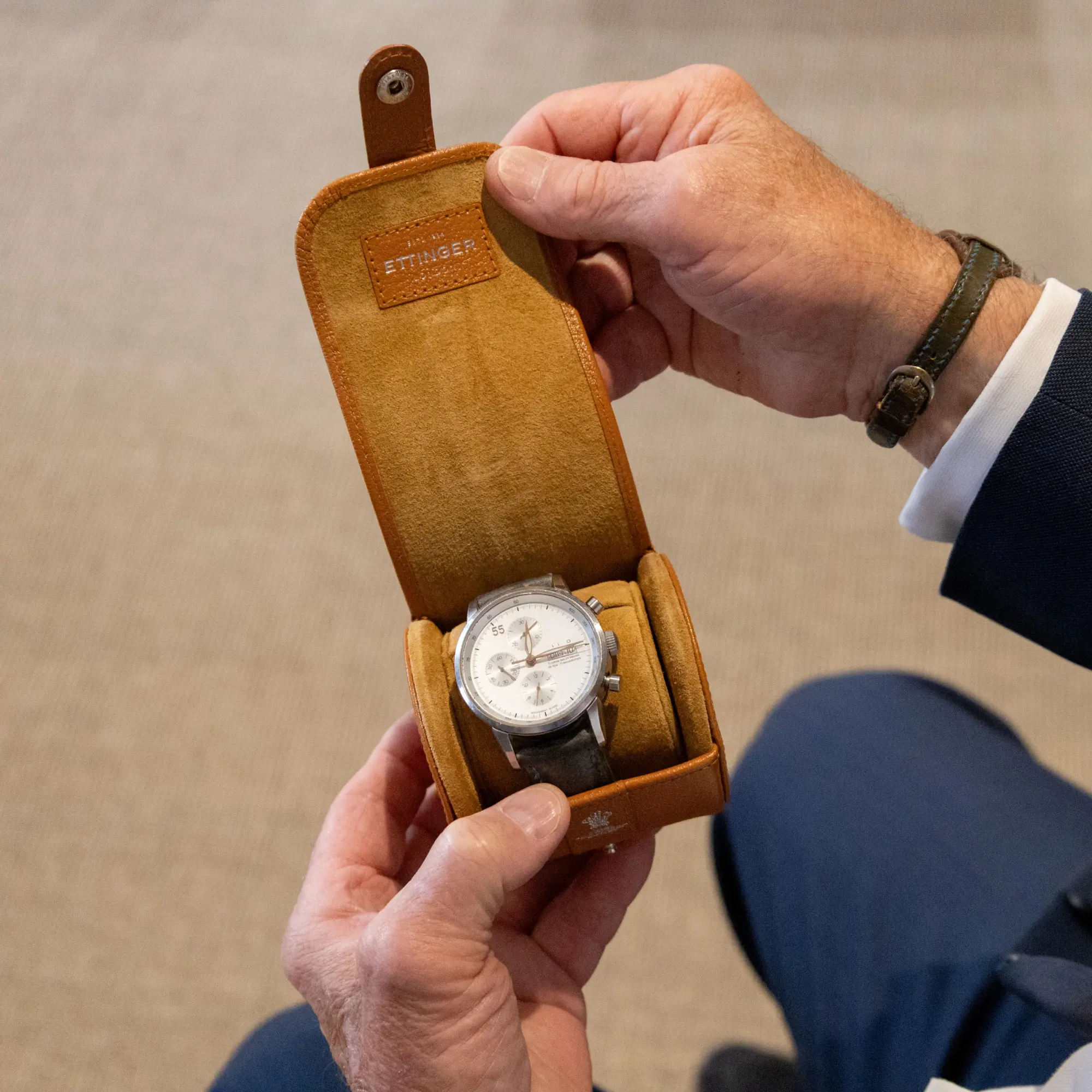 Capra Single Watch Roll - Image 4