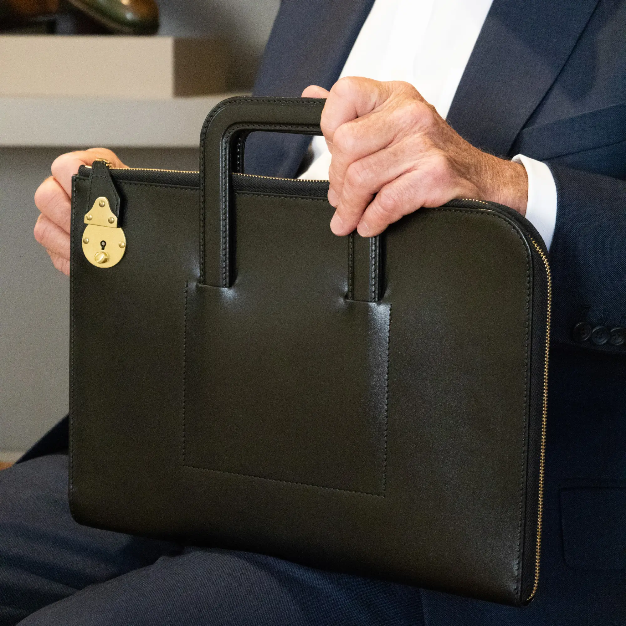 Metropolitan Bakerloo Portfolio Case - Image 15