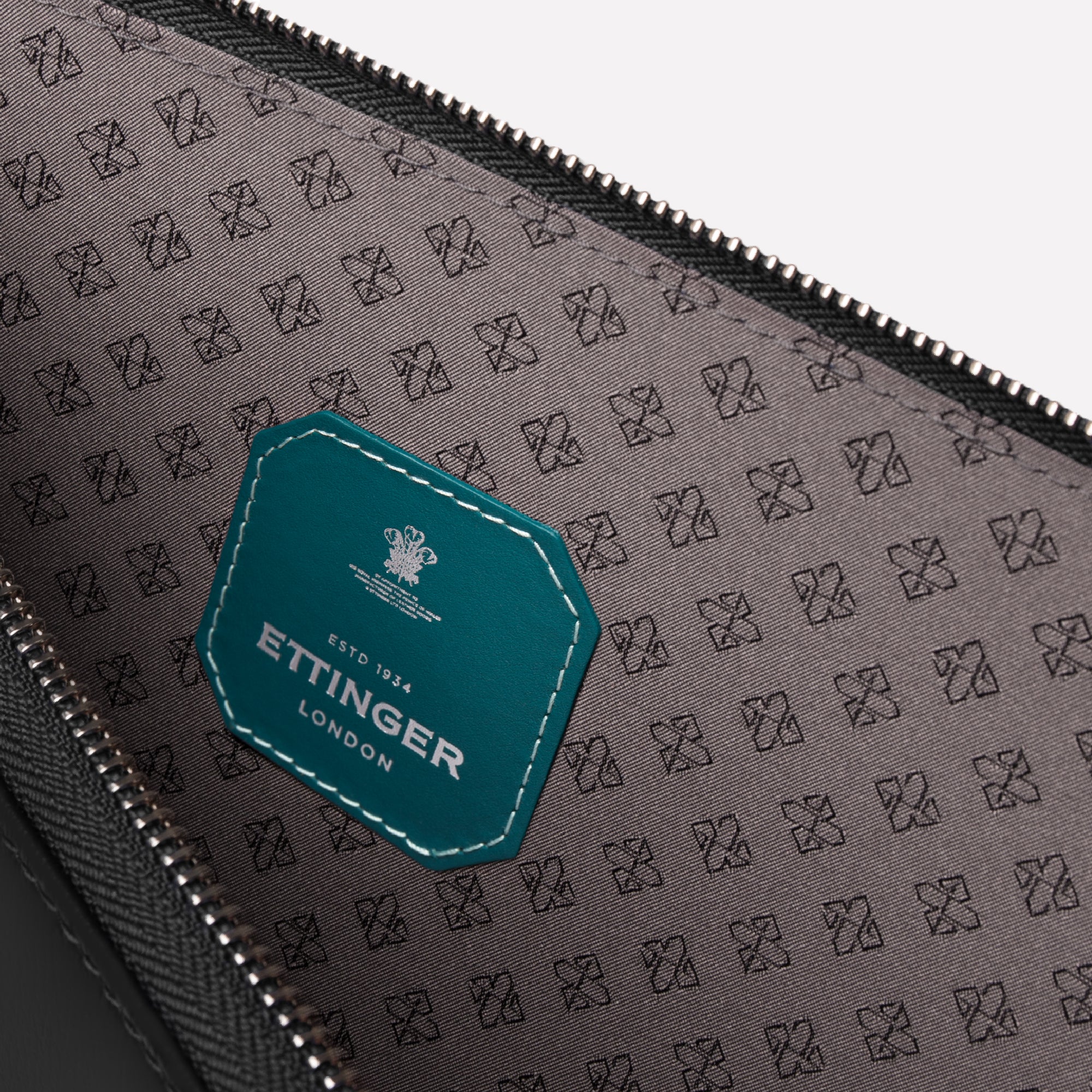 Sterling Large Zip Portfolio - Image 4